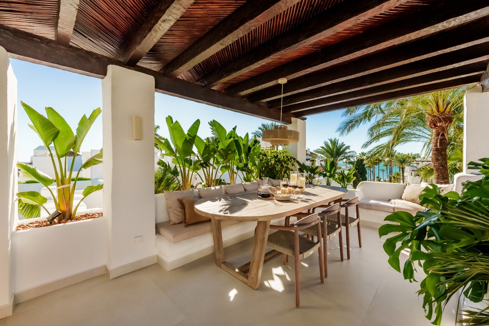 Reventa - apartment -
Estepona