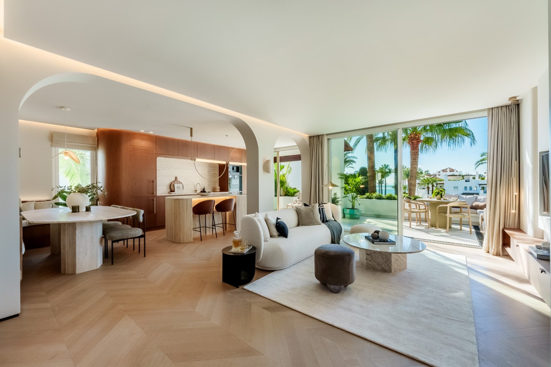 Reventa - apartment -
Estepona