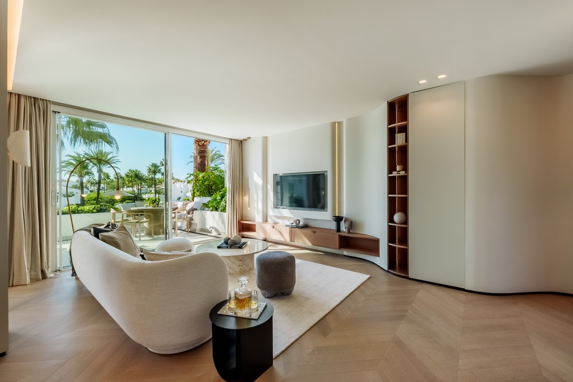 Reventa - apartment -
Estepona