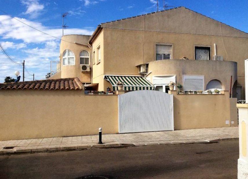 Reventa - apartment -
Los Narejos - Oasis