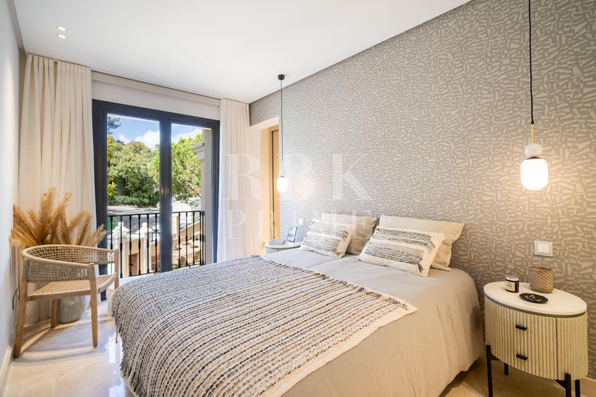 Reventa - apartment -
Malaga - Benahavís