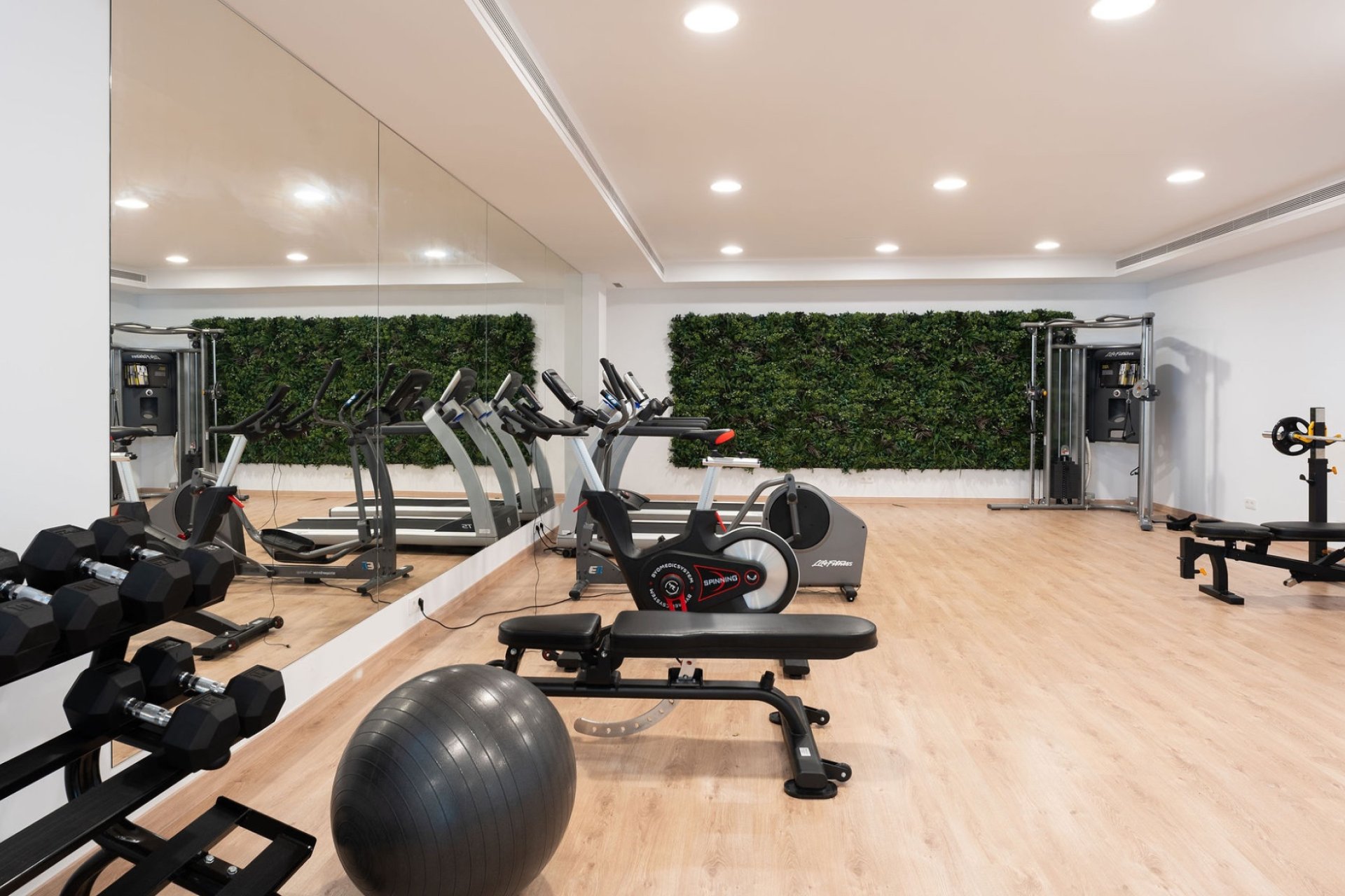Reventa - apartment -
Marbella - Elviria