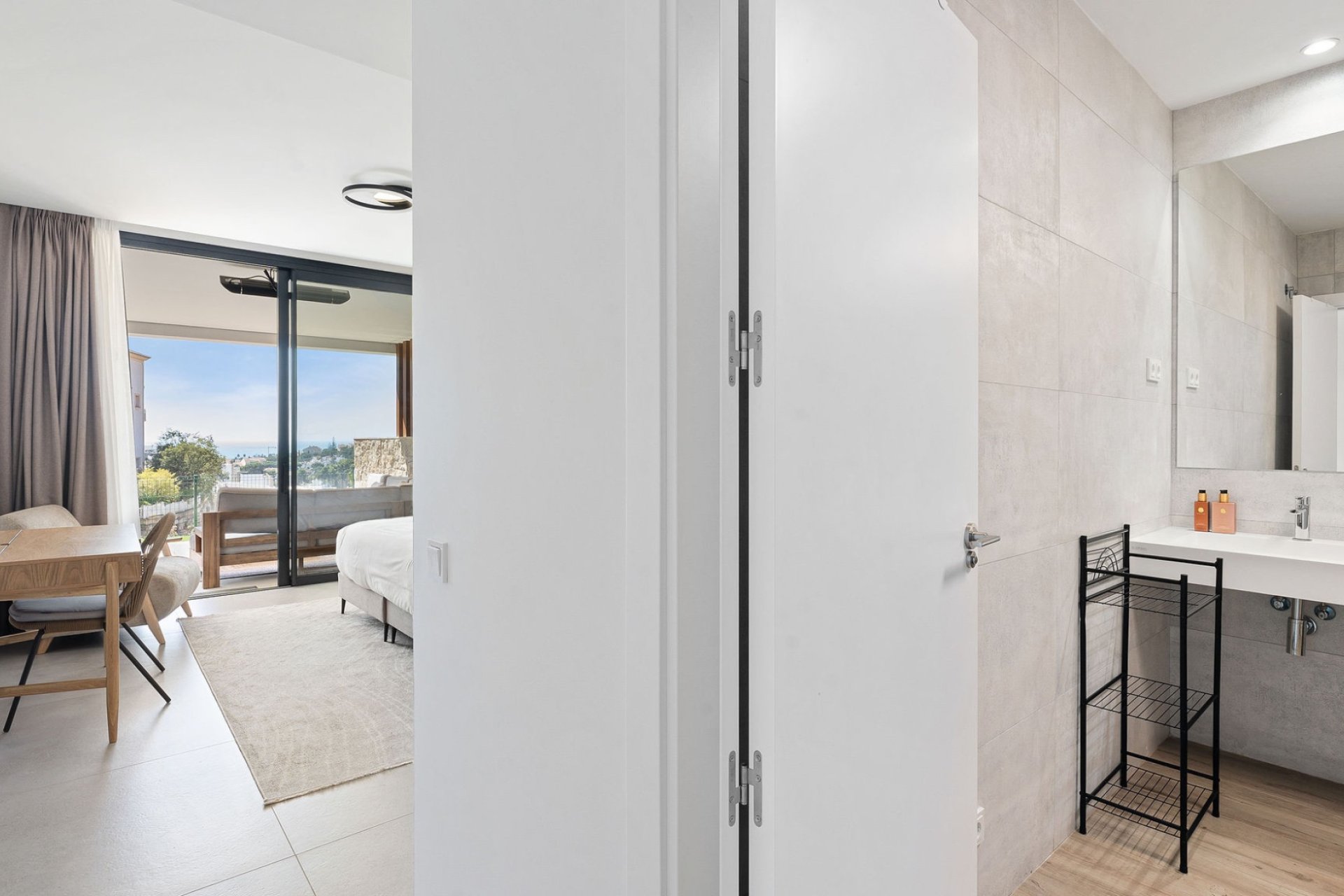 Reventa - apartment -
Marbella - Elviria