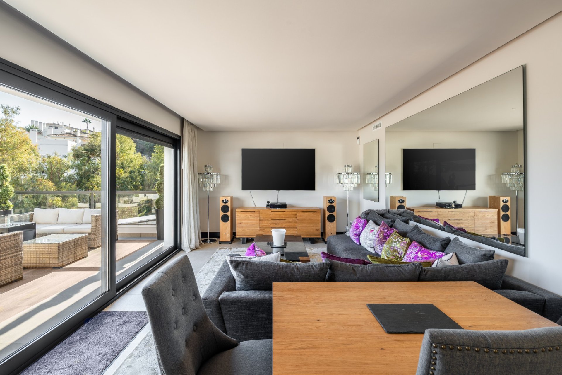 Reventa - apartment -
Marbella - Nueva Andalucía