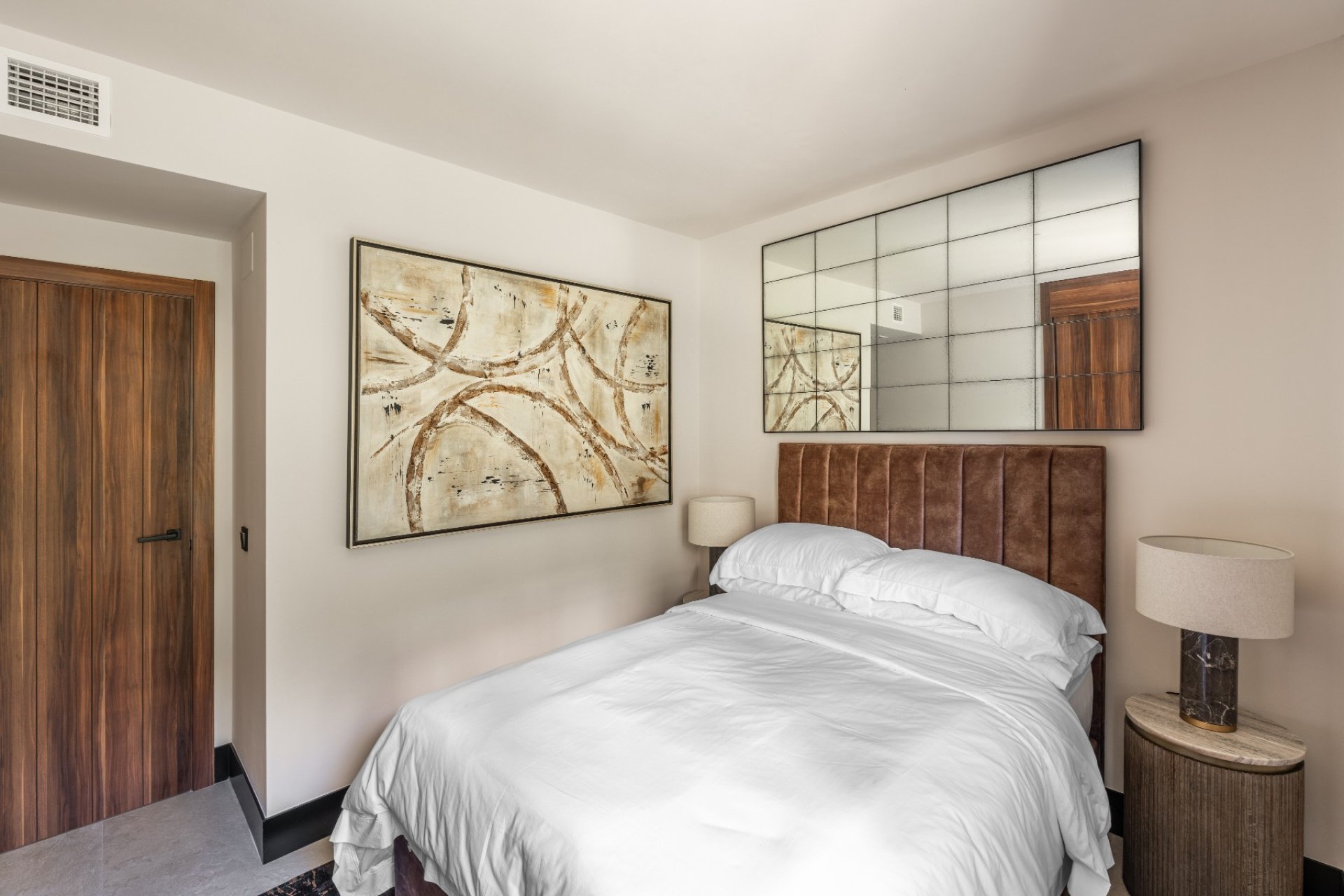 Reventa - apartment -
Marbella - Nueva Andalucía