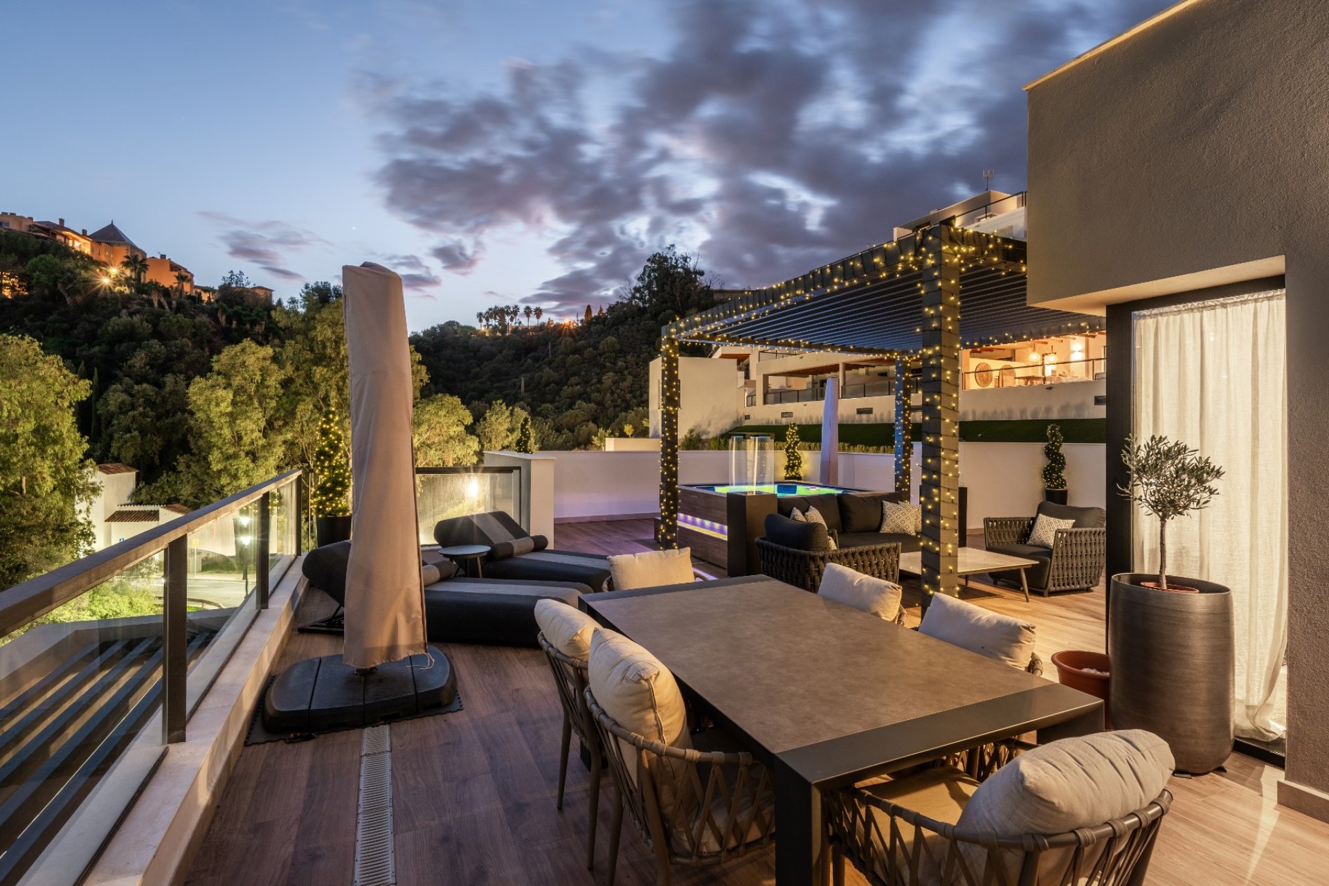 Reventa - apartment -
Marbella - Nueva Andalucía
