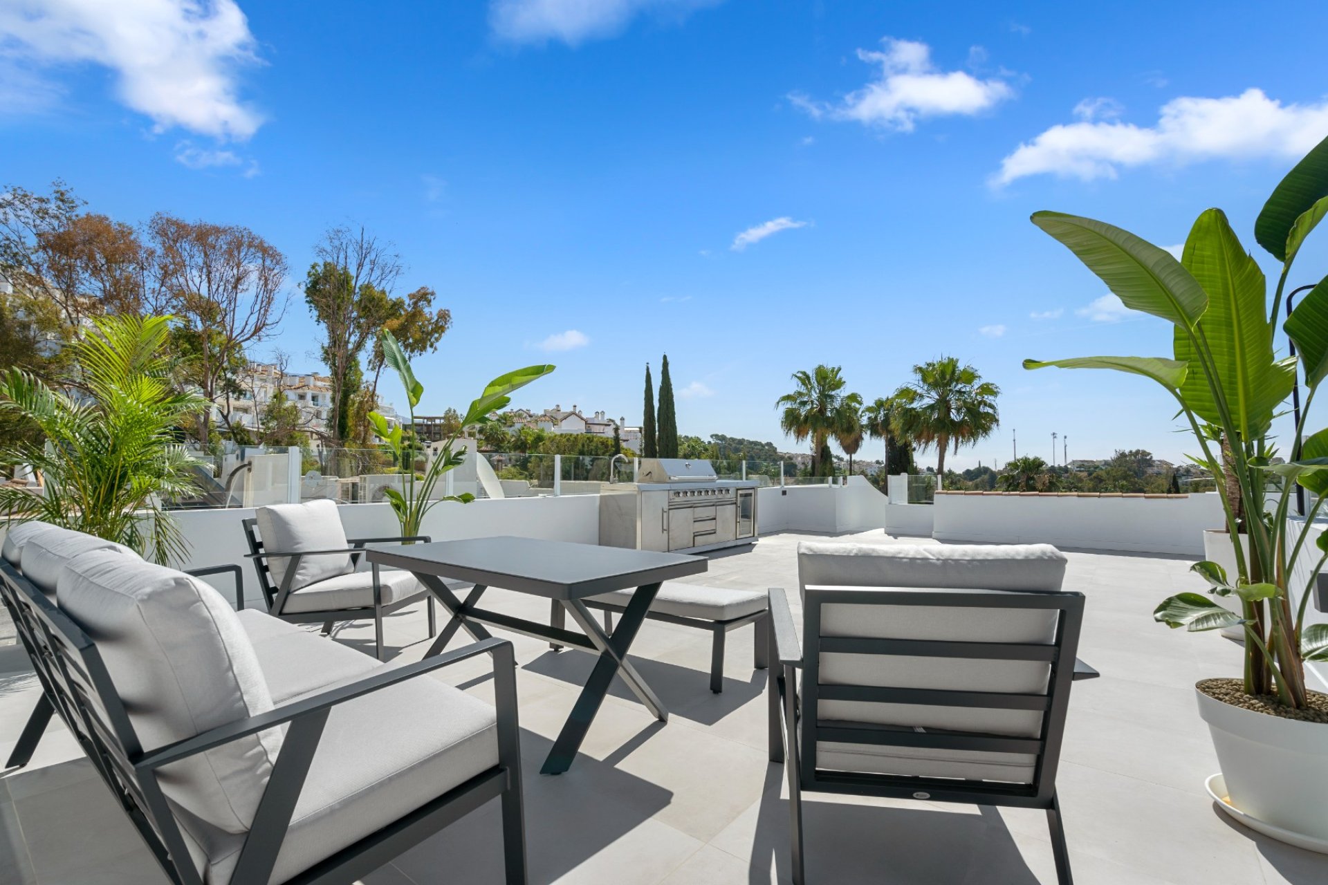 Reventa - apartment -
Marbella - Nueva Andalucía