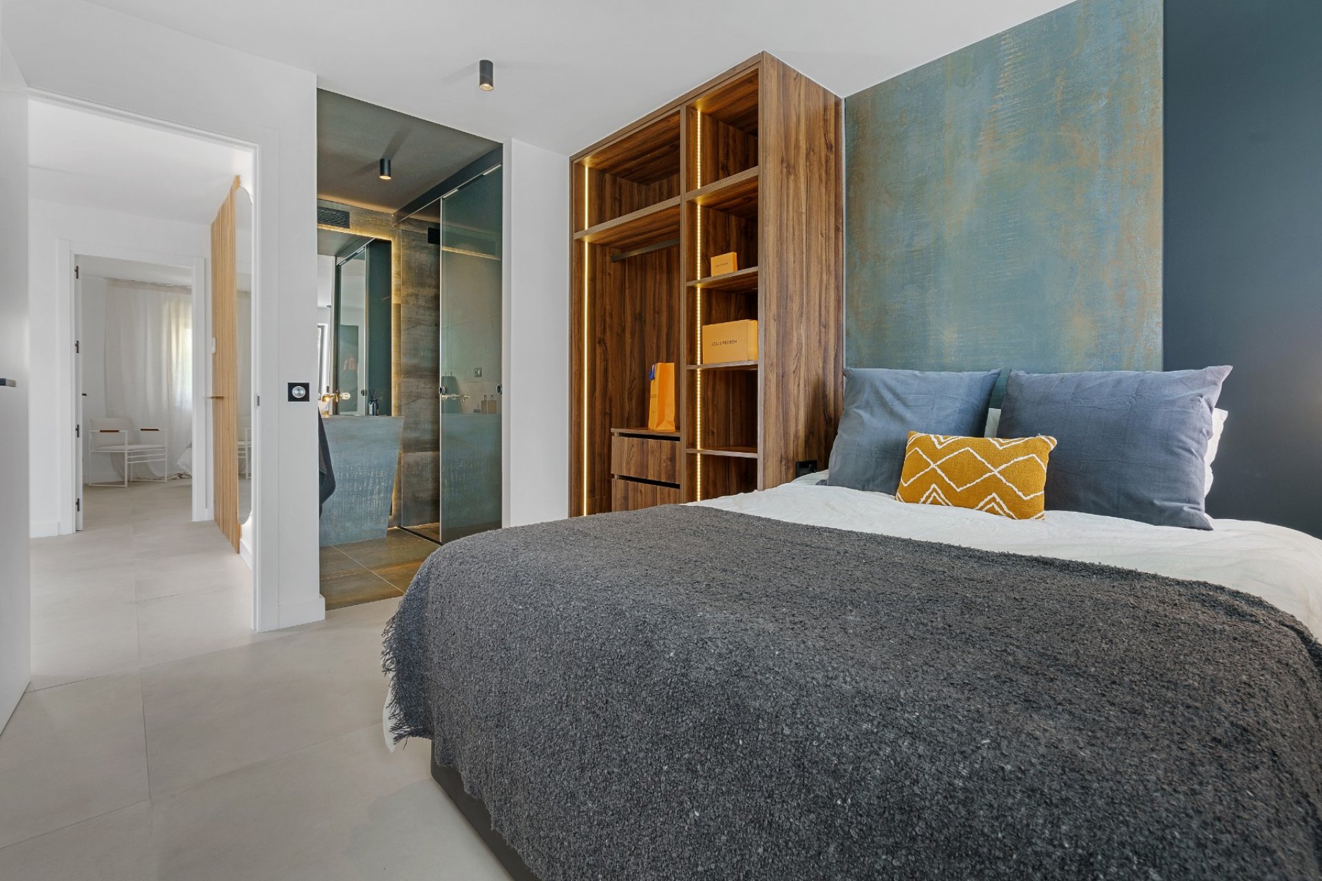 Reventa - apartment -
Marbella - Nueva Andalucía