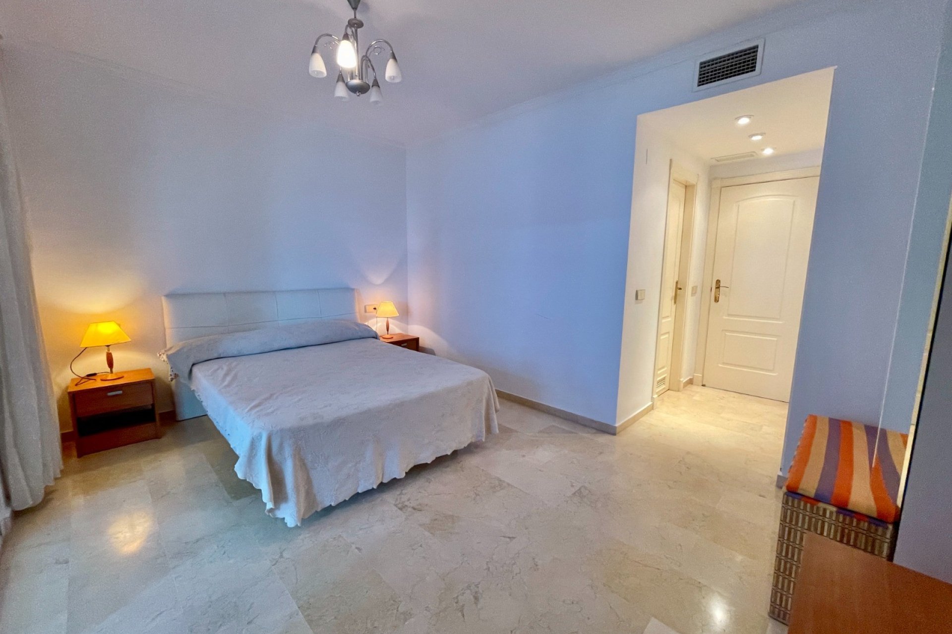 Reventa - apartment -
Marbella - Puerto Banús