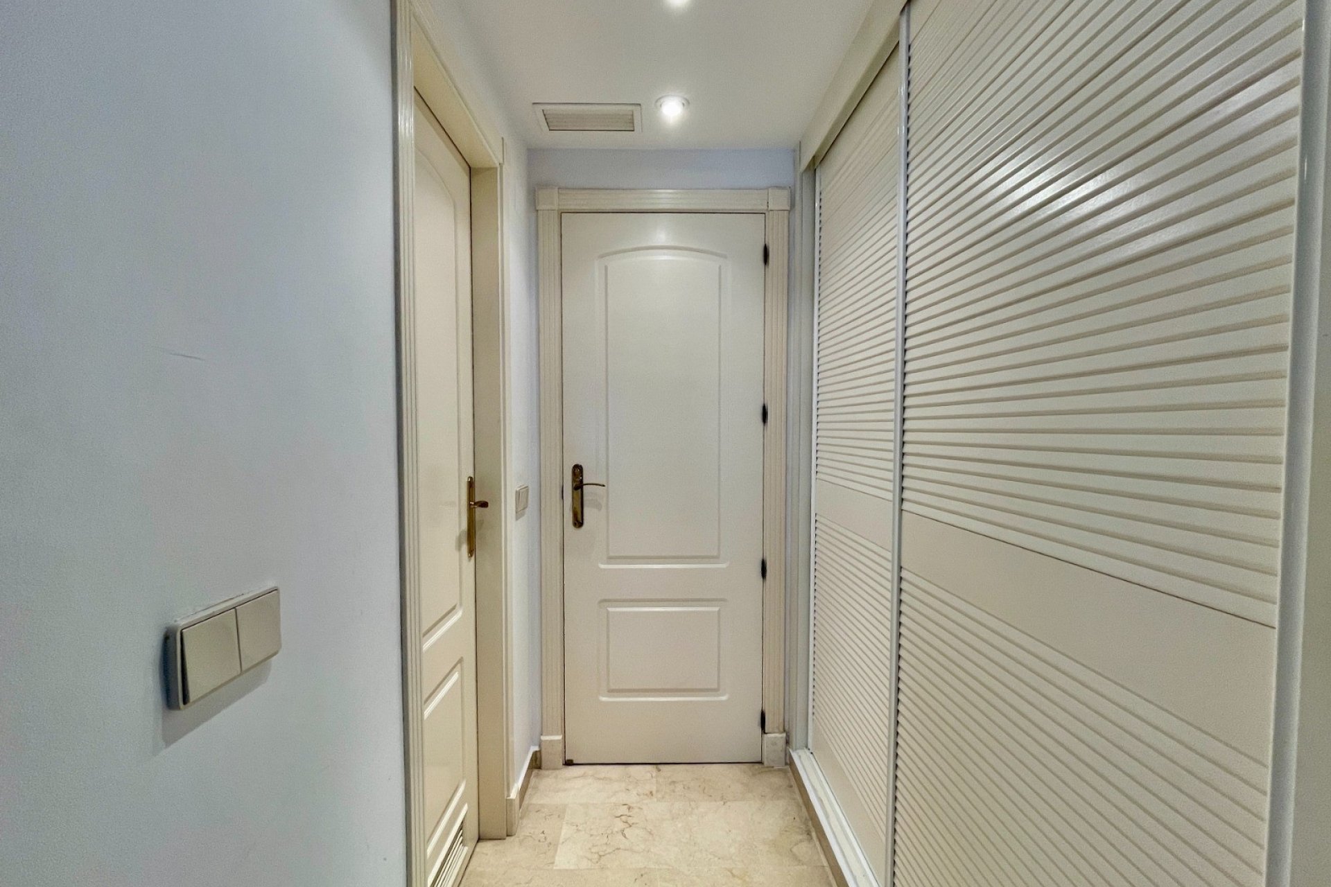 Reventa - apartment -
Marbella - Puerto Banús