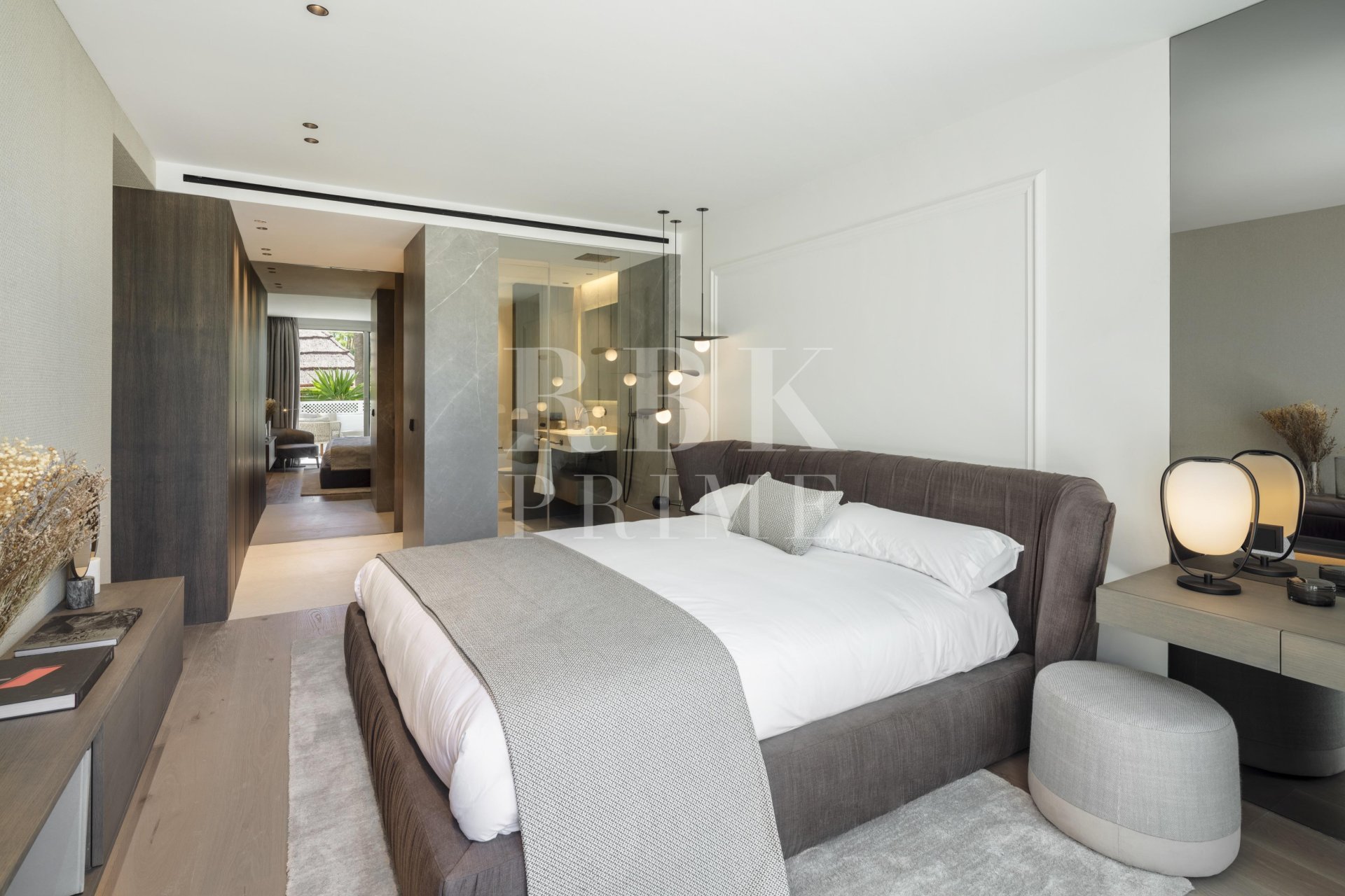 Reventa - apartment -
Marbella