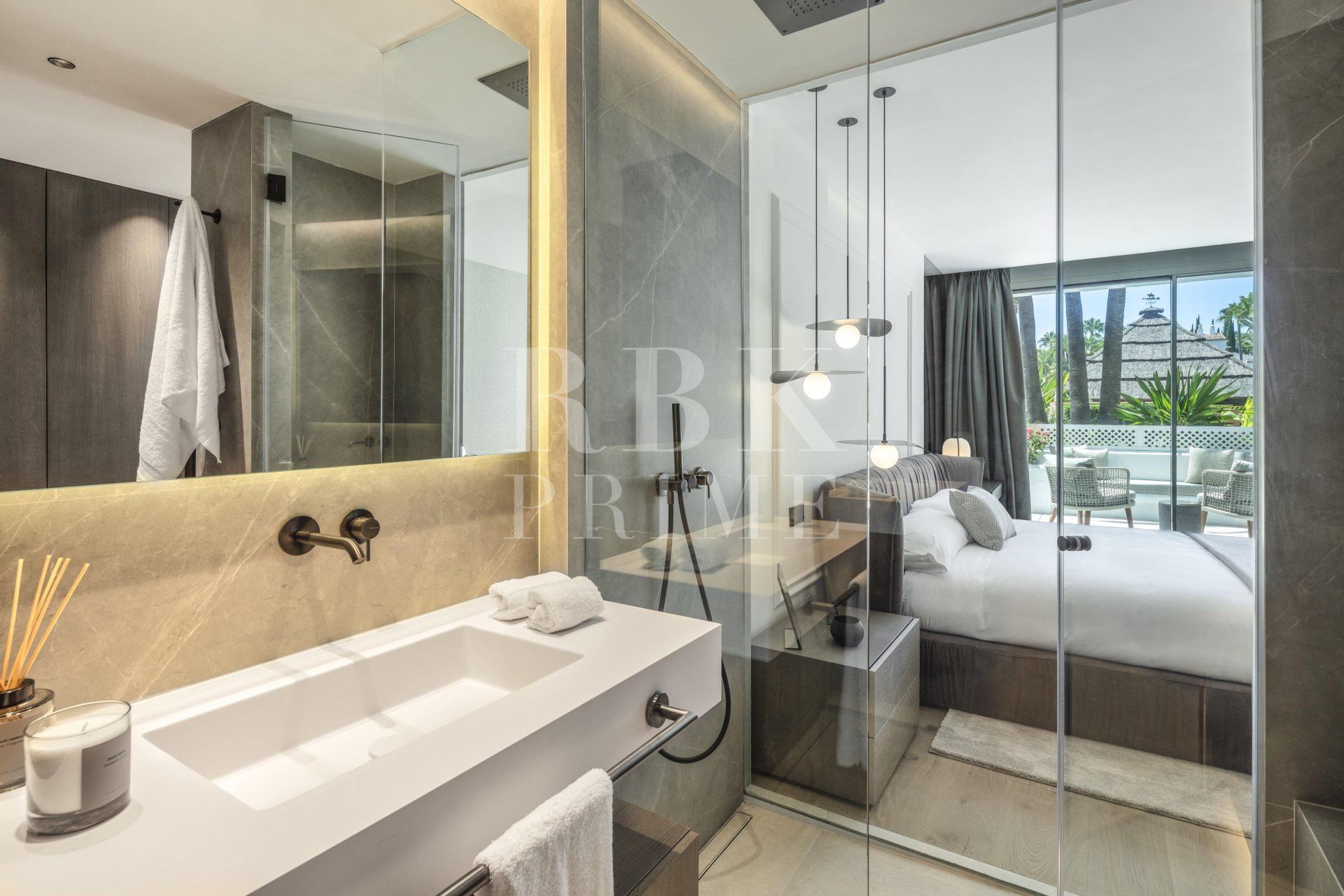 Reventa - apartment -
Marbella