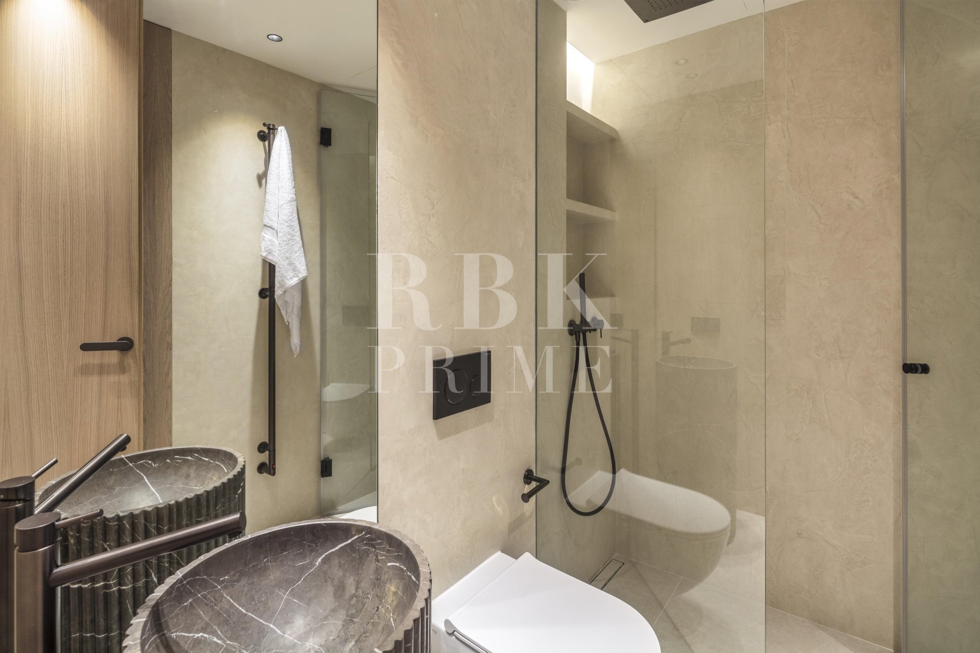 Reventa - apartment -
Marbella