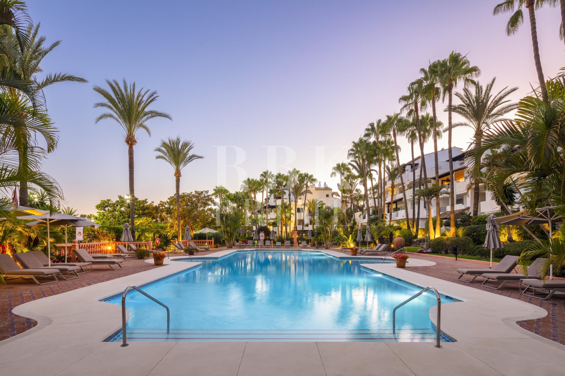 Reventa - apartment -
Marbella
