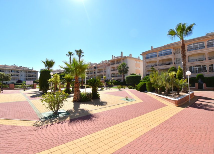 Reventa - apartment -
Orihuela Costa - Playa Flamenca