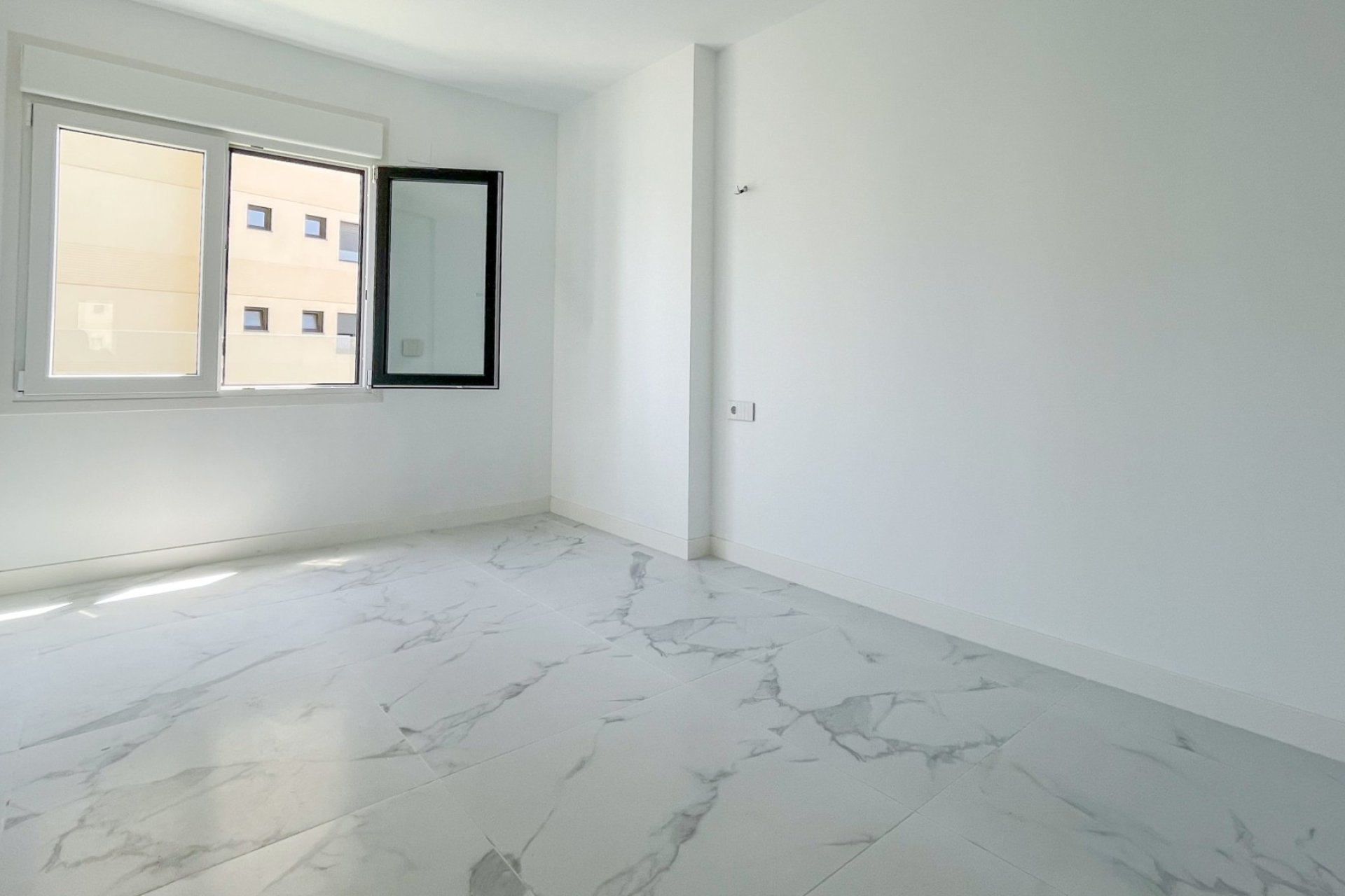 Reventa - apartment -
Orihuela Costa - Punta Prima