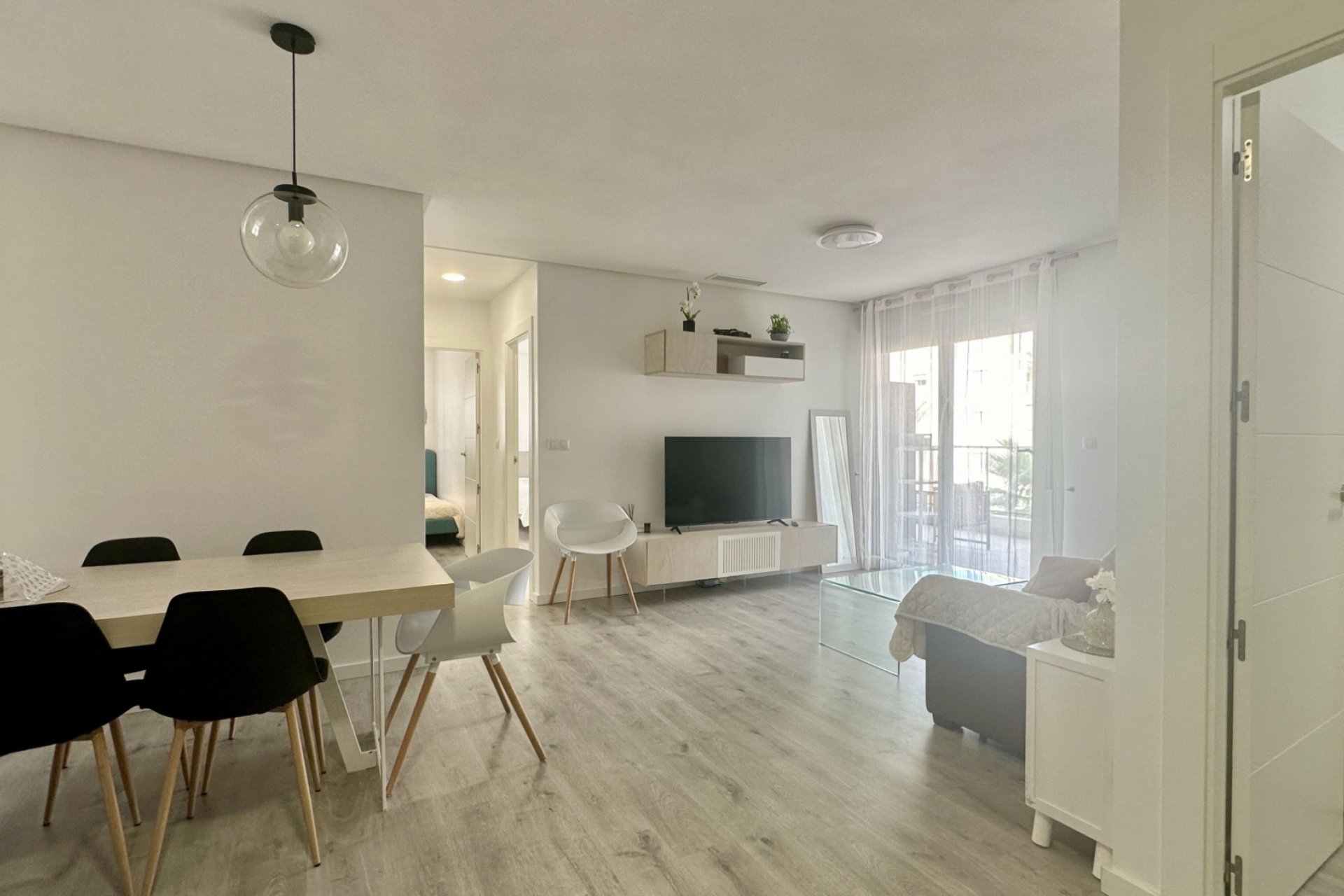 Reventa - apartment -
Orihuela Costa - Villamartín