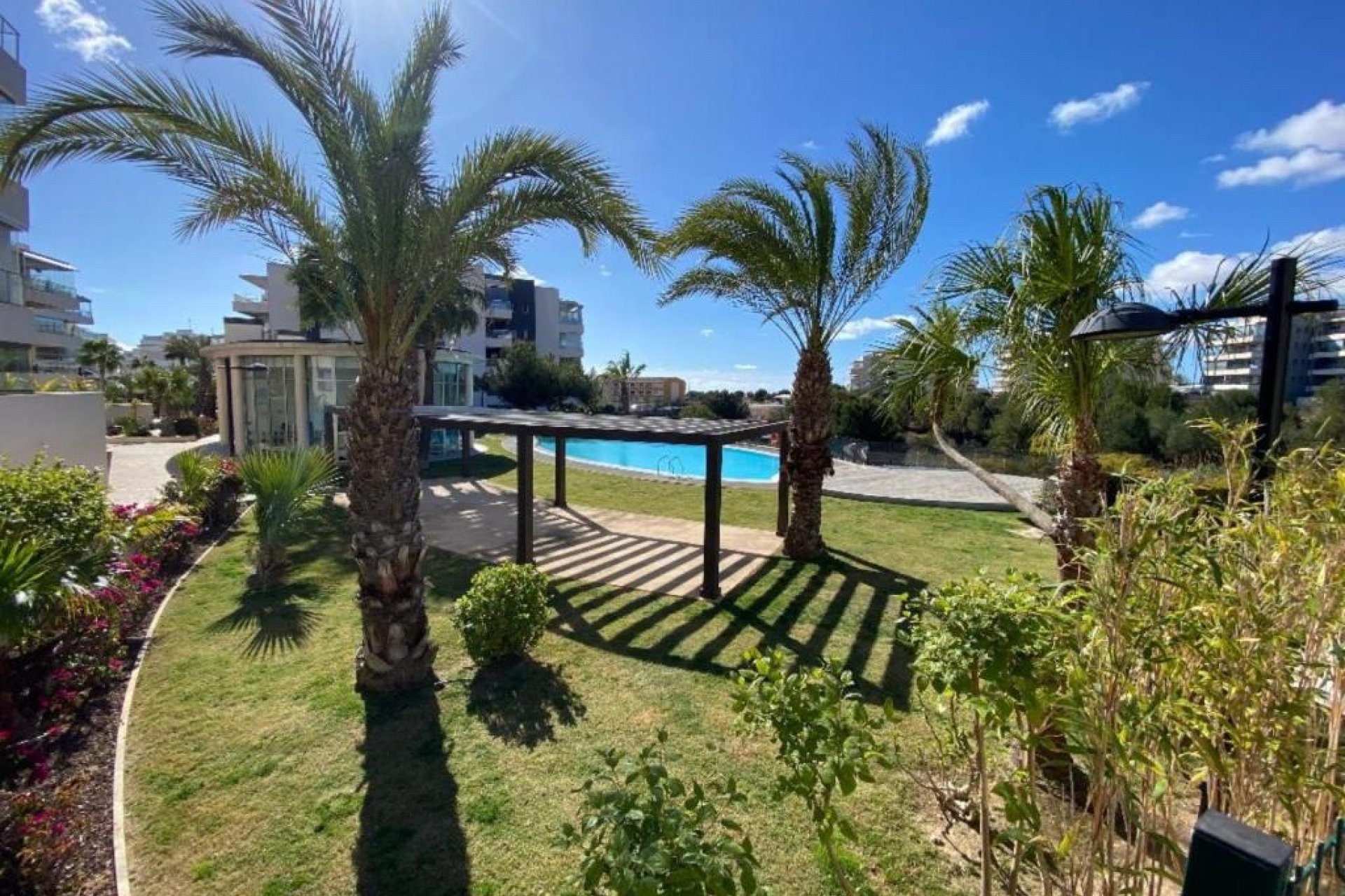 Reventa - apartment -
Orihuela Costa - Villamartín