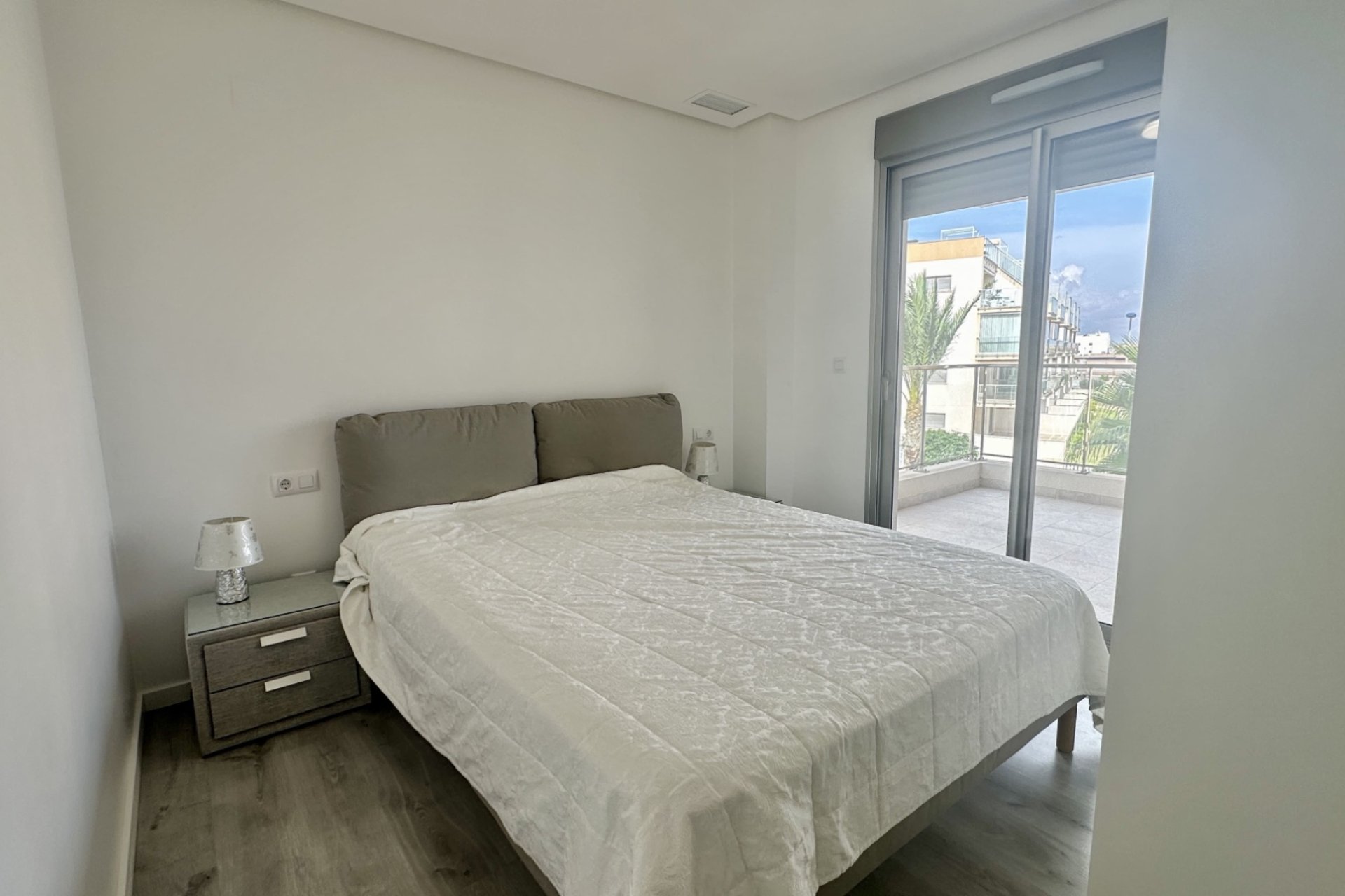 Reventa - apartment -
Orihuela Costa - Villamartín