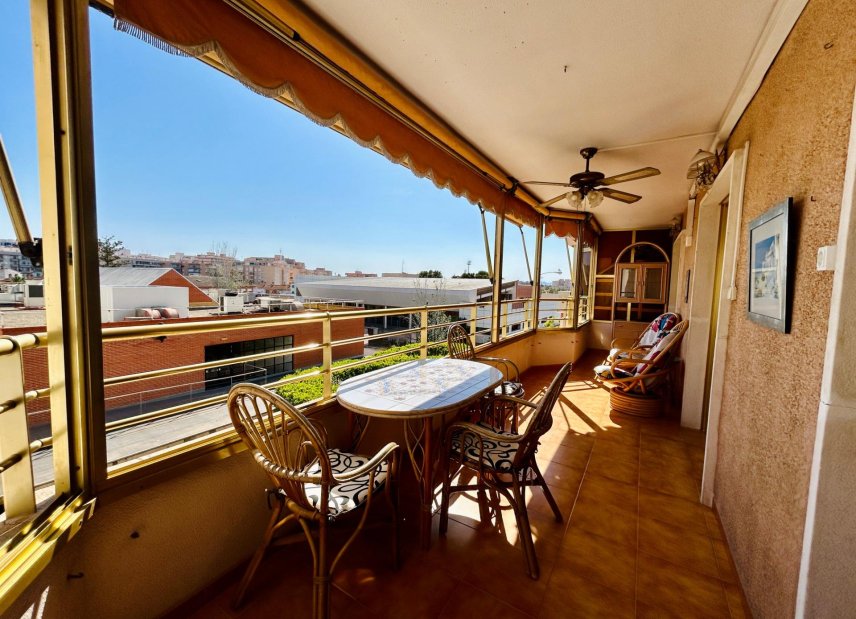 Reventa - apartment -
Santa Pola - Puerto
