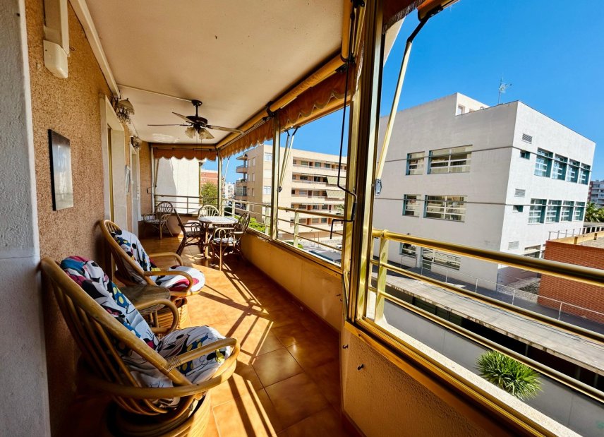 Reventa - apartment -
Santa Pola - Puerto