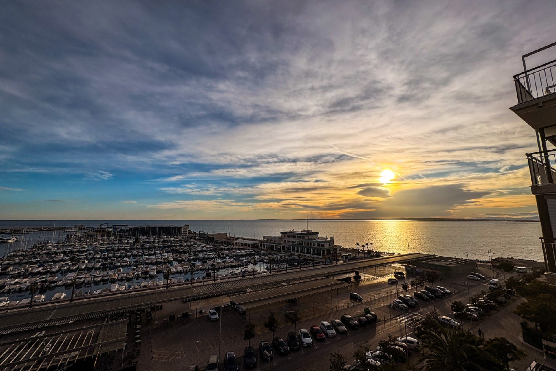 Reventa - apartment -
Santa Pola - Puerto