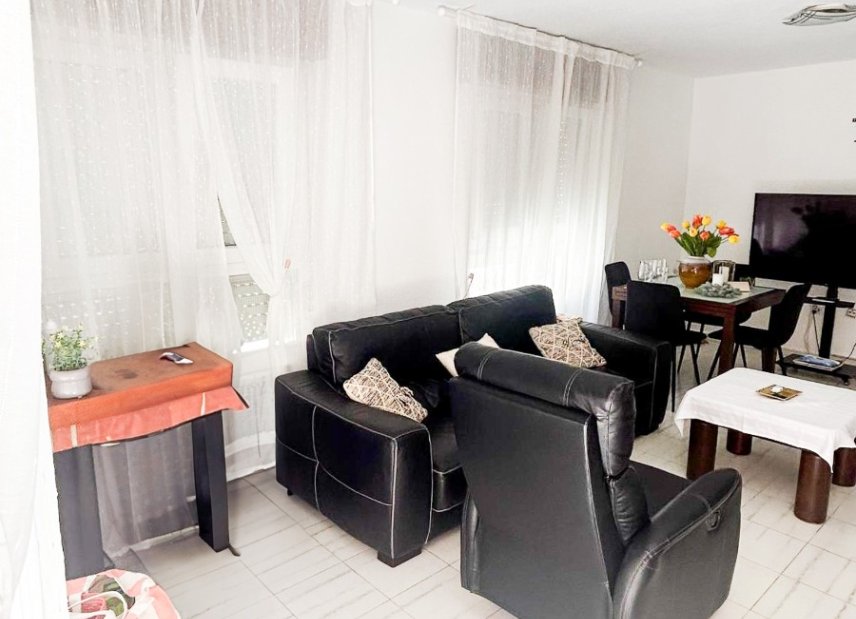 Reventa - apartment -
Torrevieja - Center