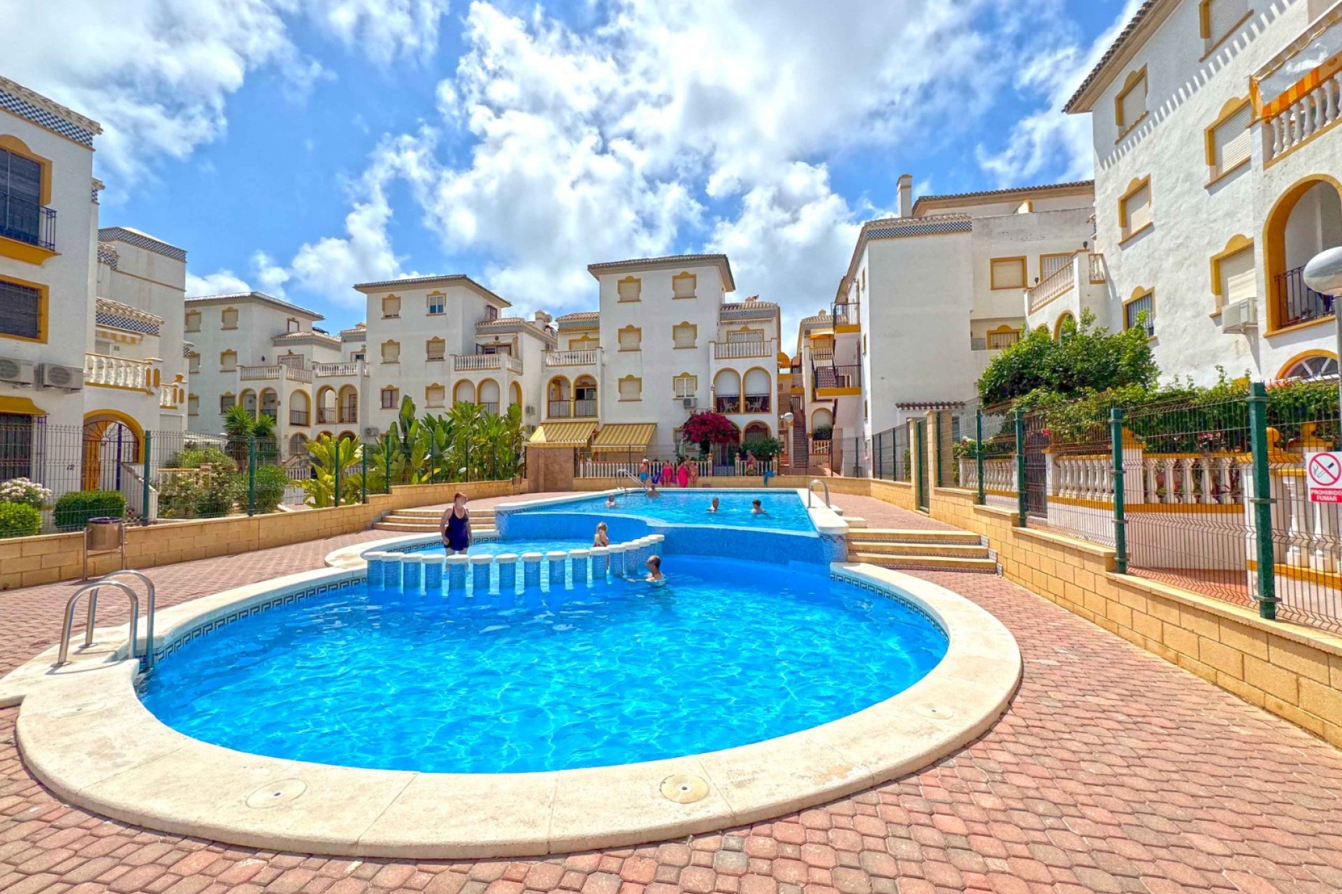 Reventa - apartment -
Torrevieja - La Mata