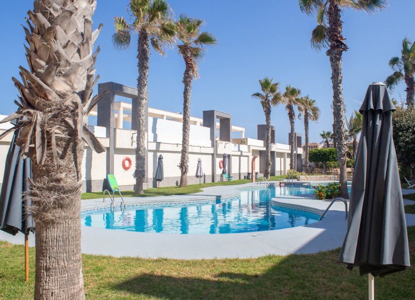 Reventa - apartment -
Torrevieja - La Mata