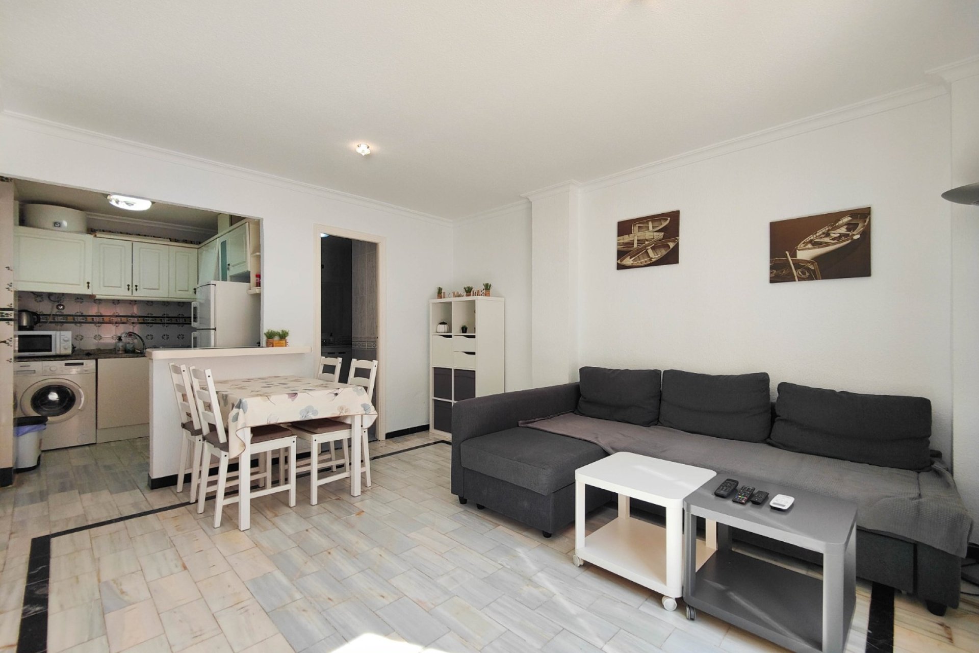 Reventa - apartment -
Torrevieja - La Mata