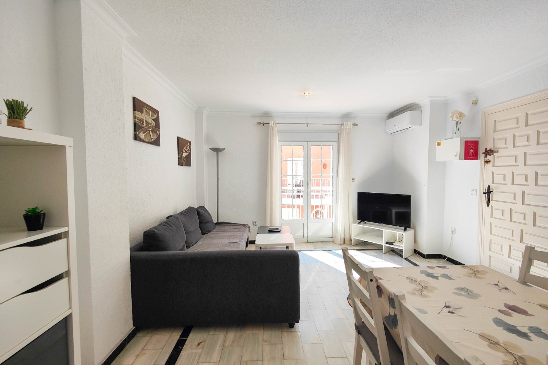 Reventa - apartment -
Torrevieja - La Mata