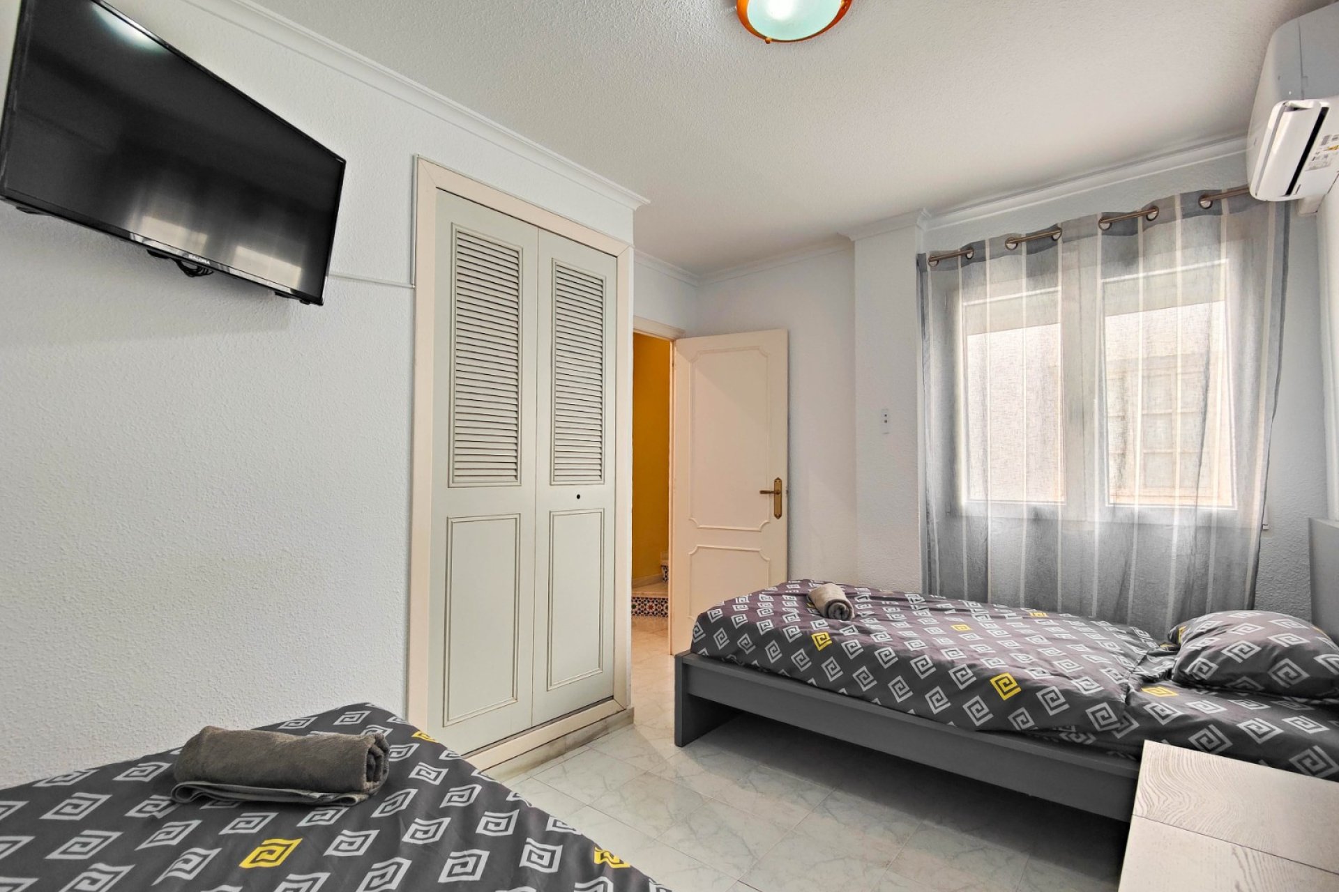 Reventa - apartment -
Torrevieja - La Mata