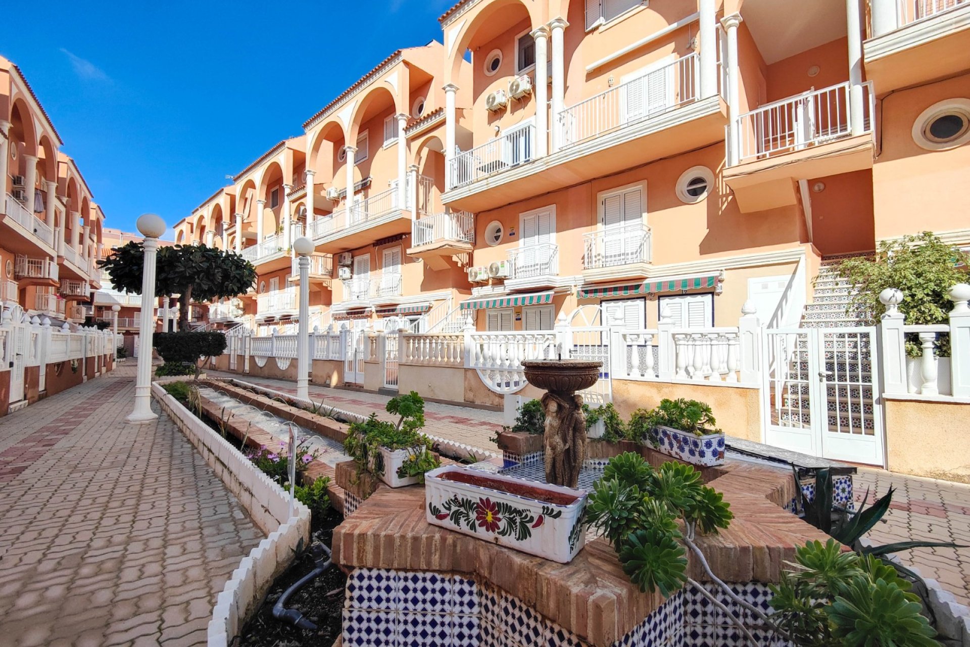 Reventa - apartment -
Torrevieja - La Mata
