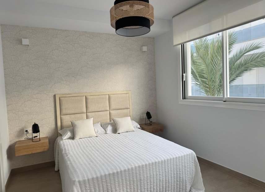 Reventa - apartment -
Torrevieja - Los Locos