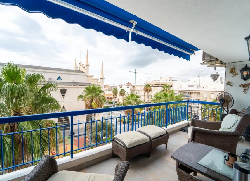 Reventa - apartment -
Torrevieja - Playa del Cura