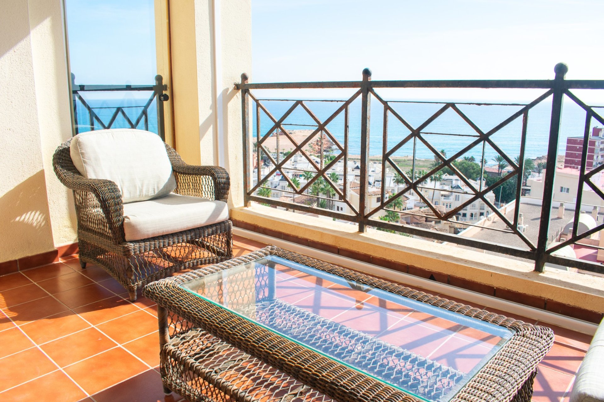Reventa - apartment -
Torrevieja - Playa Los Locos