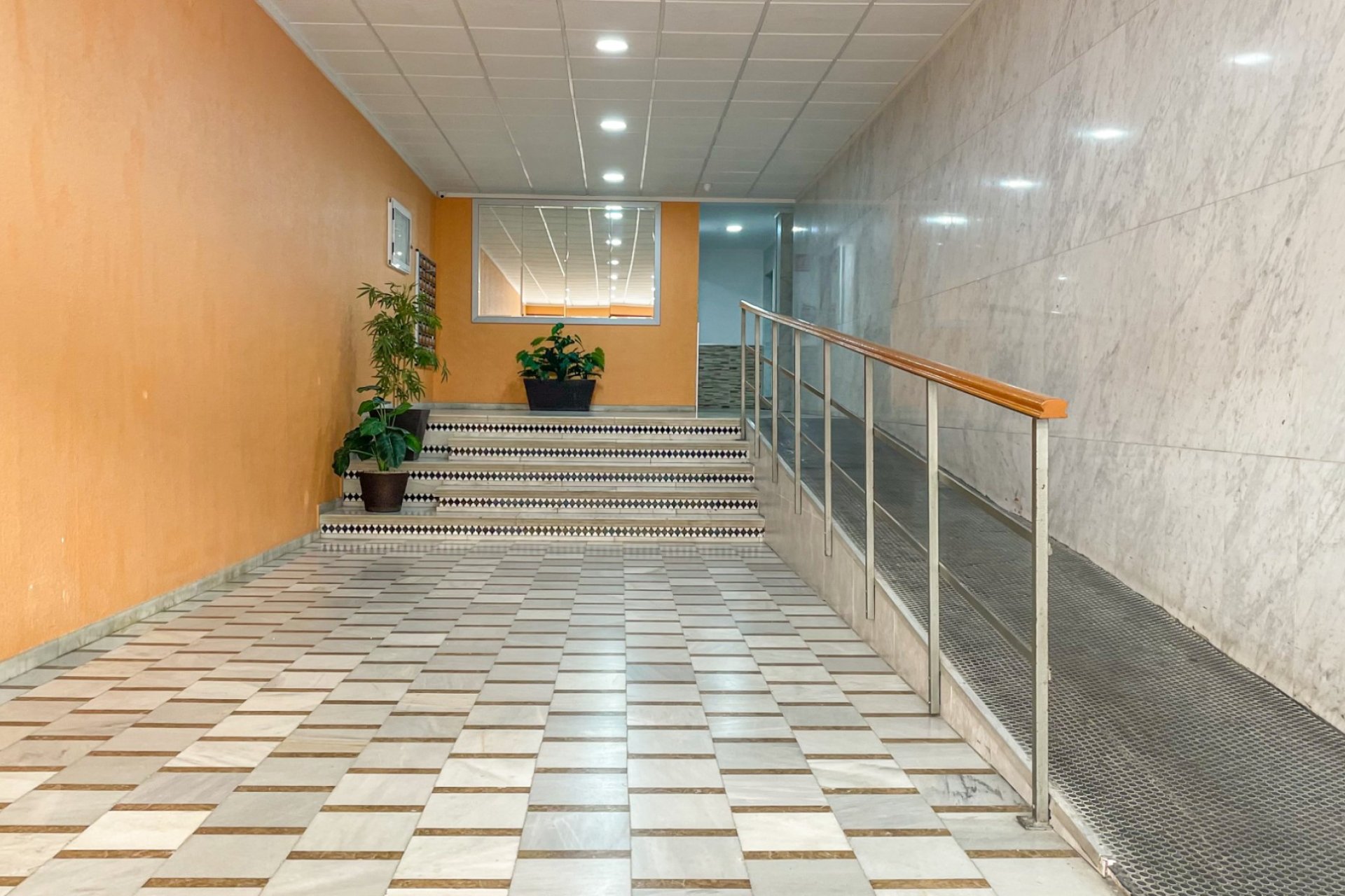 Reventa - apartment -
Torrevieja - Playa Los Naufragos