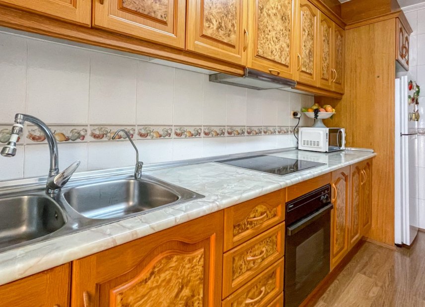 Reventa - apartment -
Torrevieja - Playa Los Naufragos
