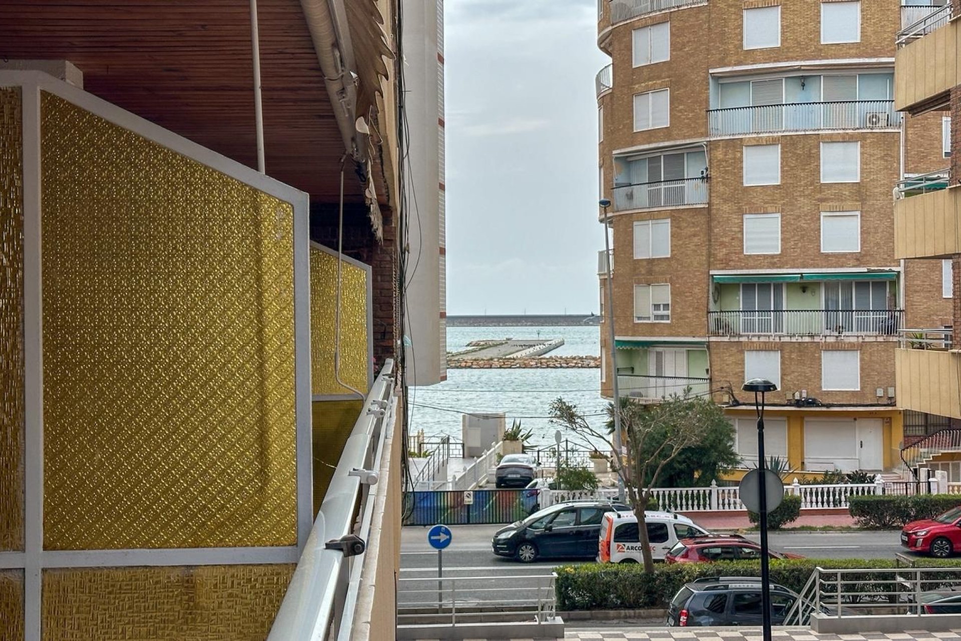 Reventa - apartment -
Torrevieja - Playa Los Naufragos