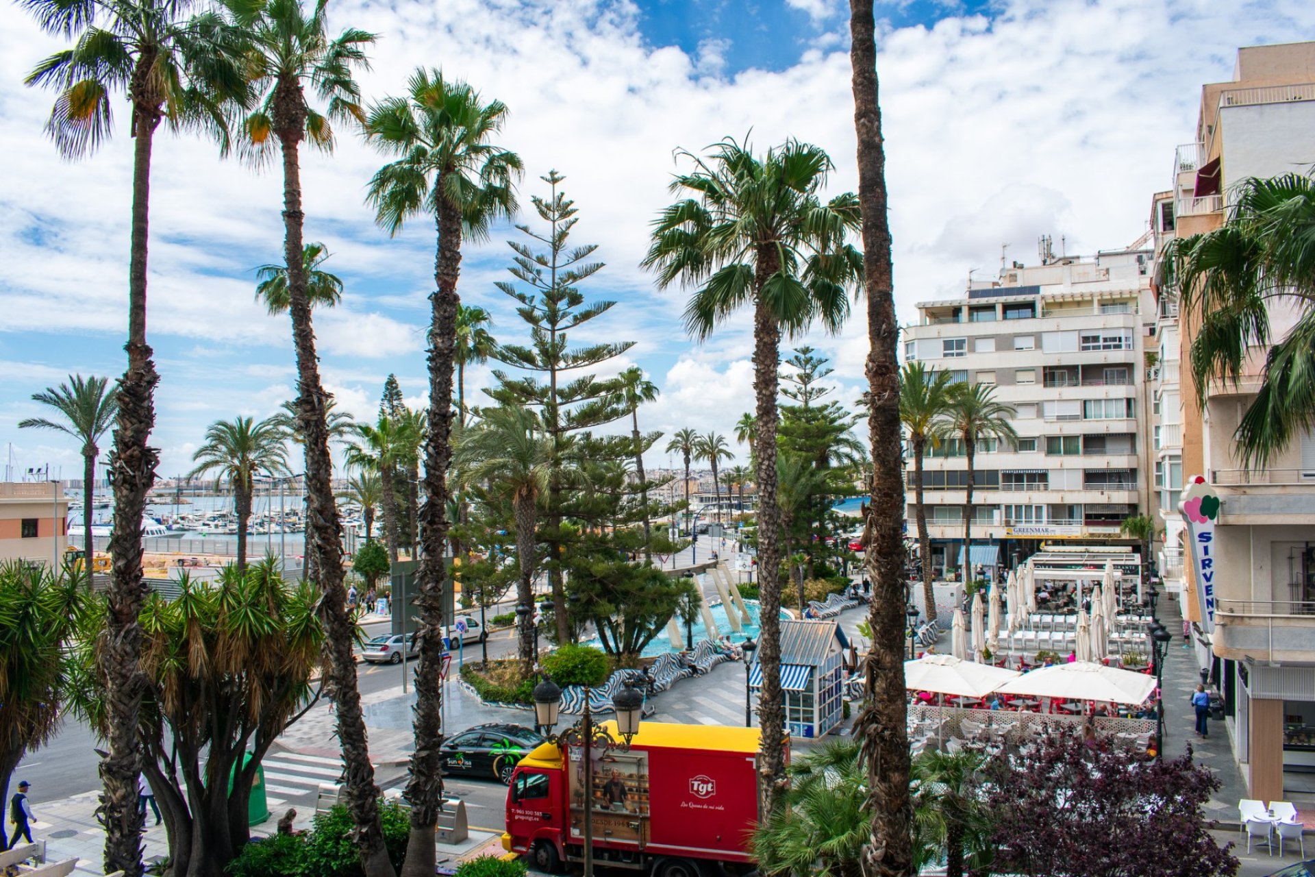 Reventa - apartment -
Torrevieja