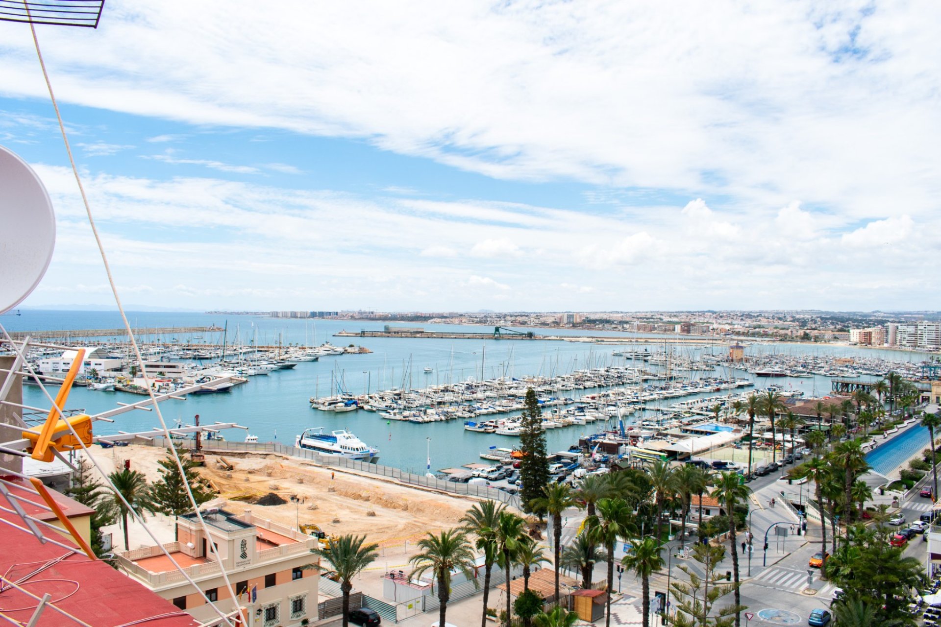 Reventa - apartment -
Torrevieja