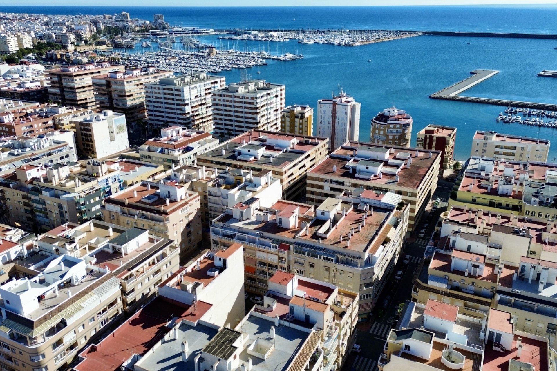 Reventa - apartment -
Torrevieja