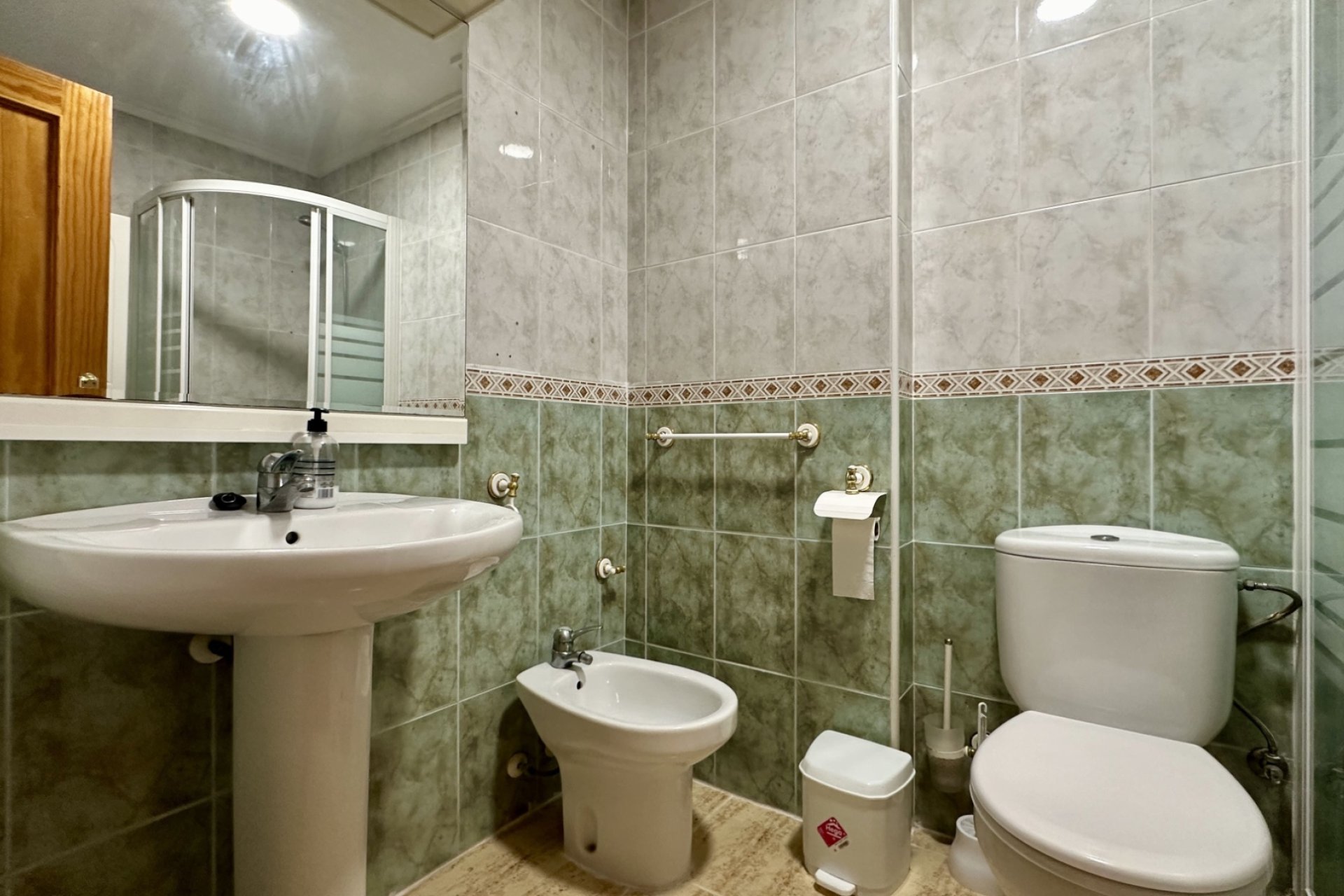Reventa - apartment -
Torrevieja
