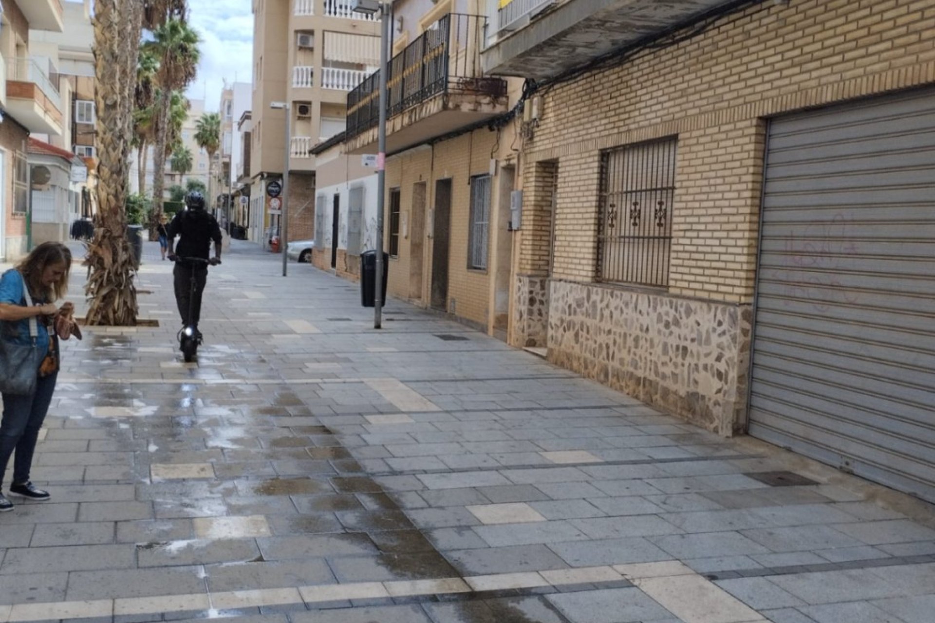 Reventa - Comercial -
Torrevieja - Costa Blanca