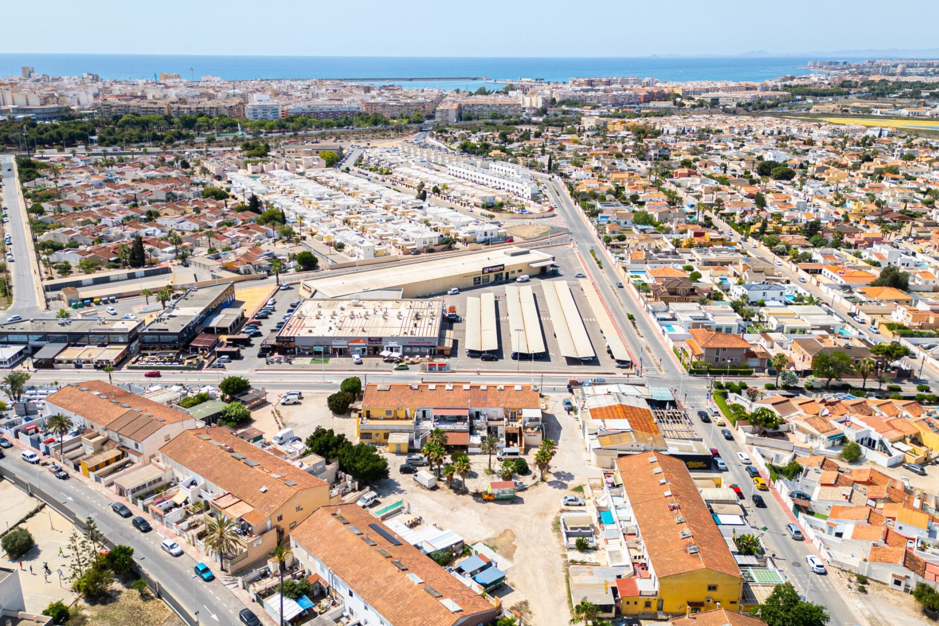 Reventa - Comercial -
Torrevieja - La Siesta