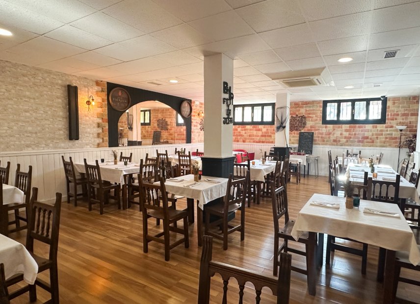Reventa - Comercial -
Torrevieja - Nueva Torrevieja