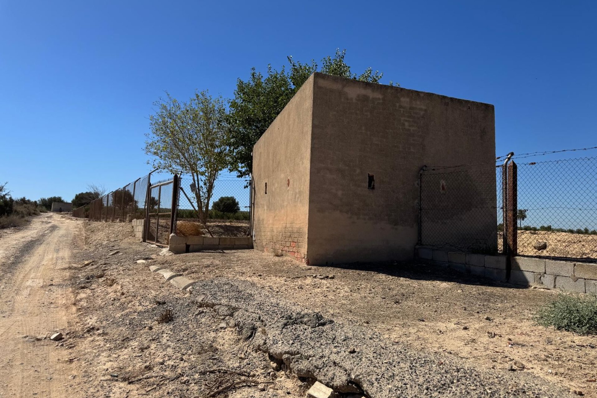 Reventa - Land -
Elche - La Marina