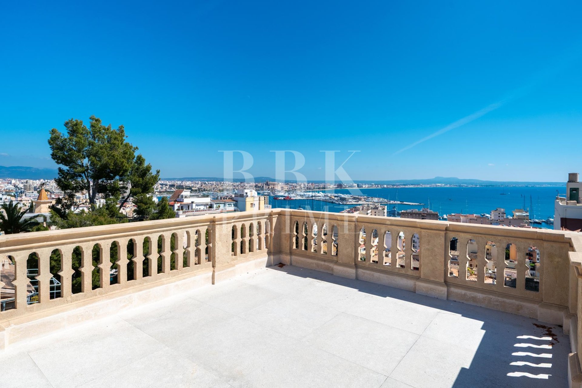 Reventa - Palace -
Palma - El Terreno