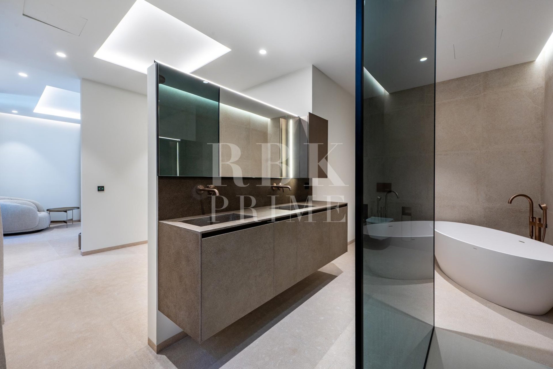 Reventa - Palace -
Palma - El Terreno