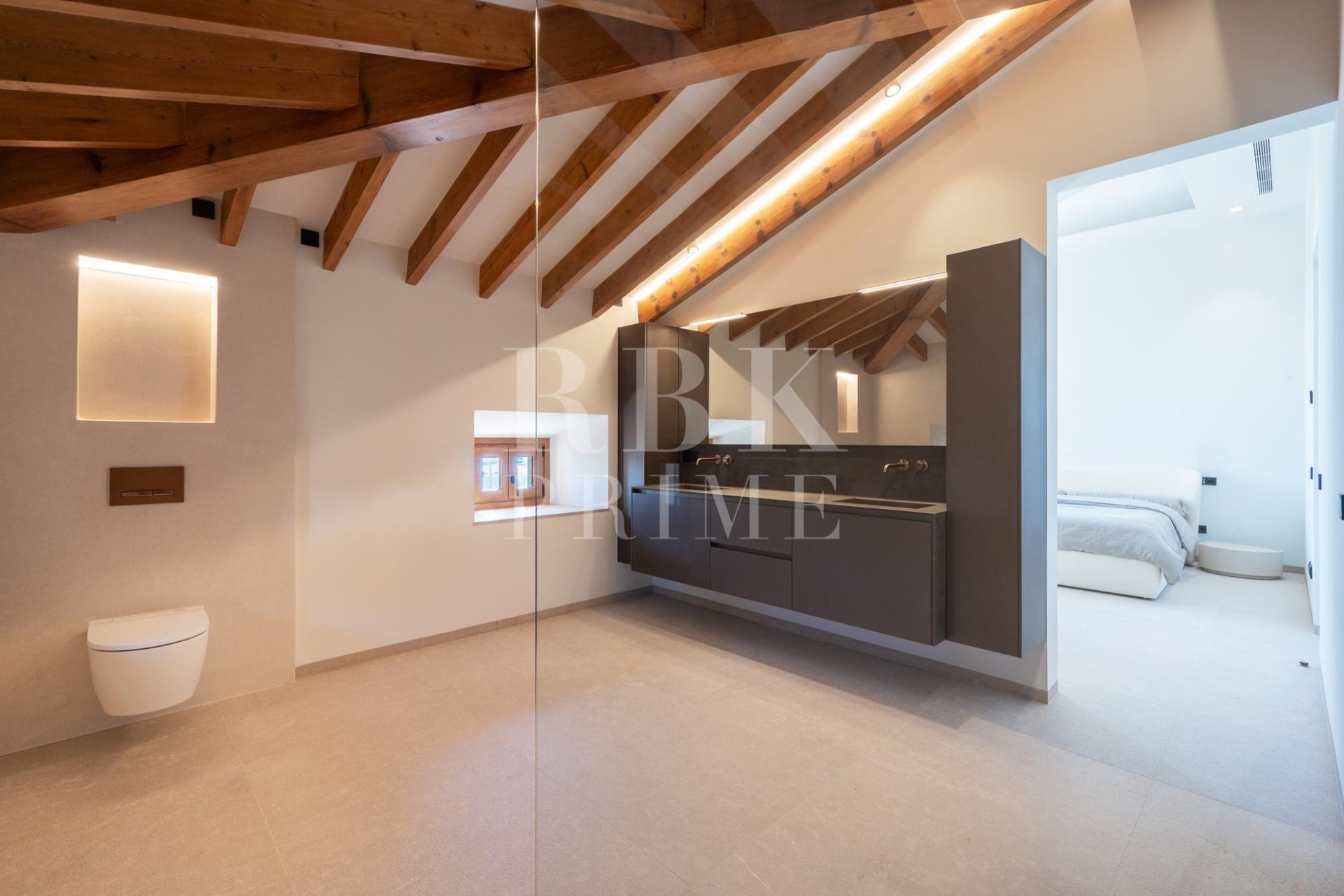 Reventa - Palace -
Palma - El Terreno